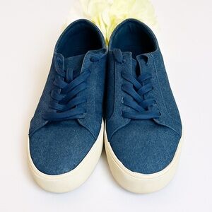 🌸Kenneth Cole Navy Canvas Sneakers🌸 8.5